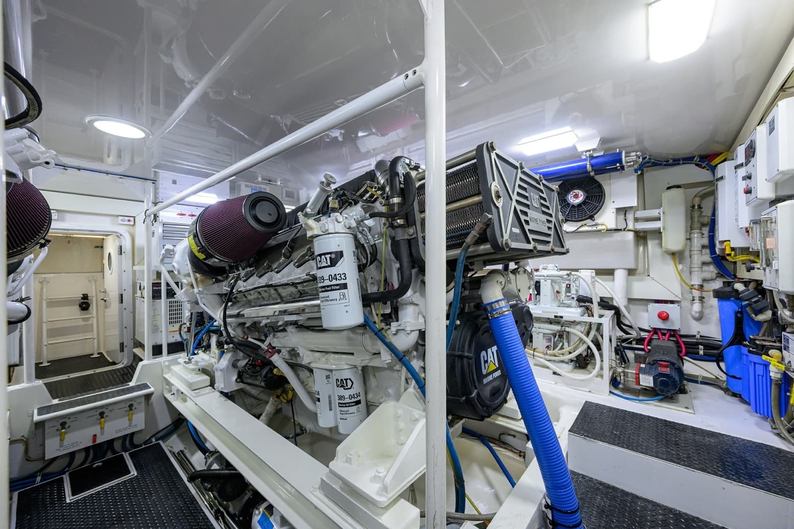 Viking 68 - BLOWFISH3 - Engine Room