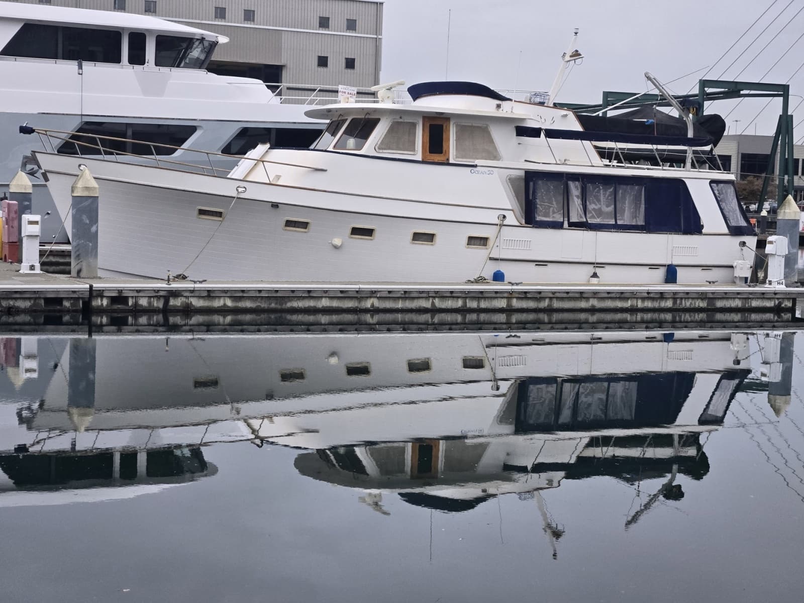 1982 Ocean Alexander 