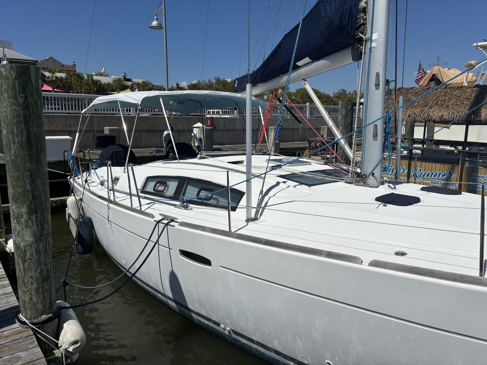 2008 Beneteau Oceanis 43 - Starboard