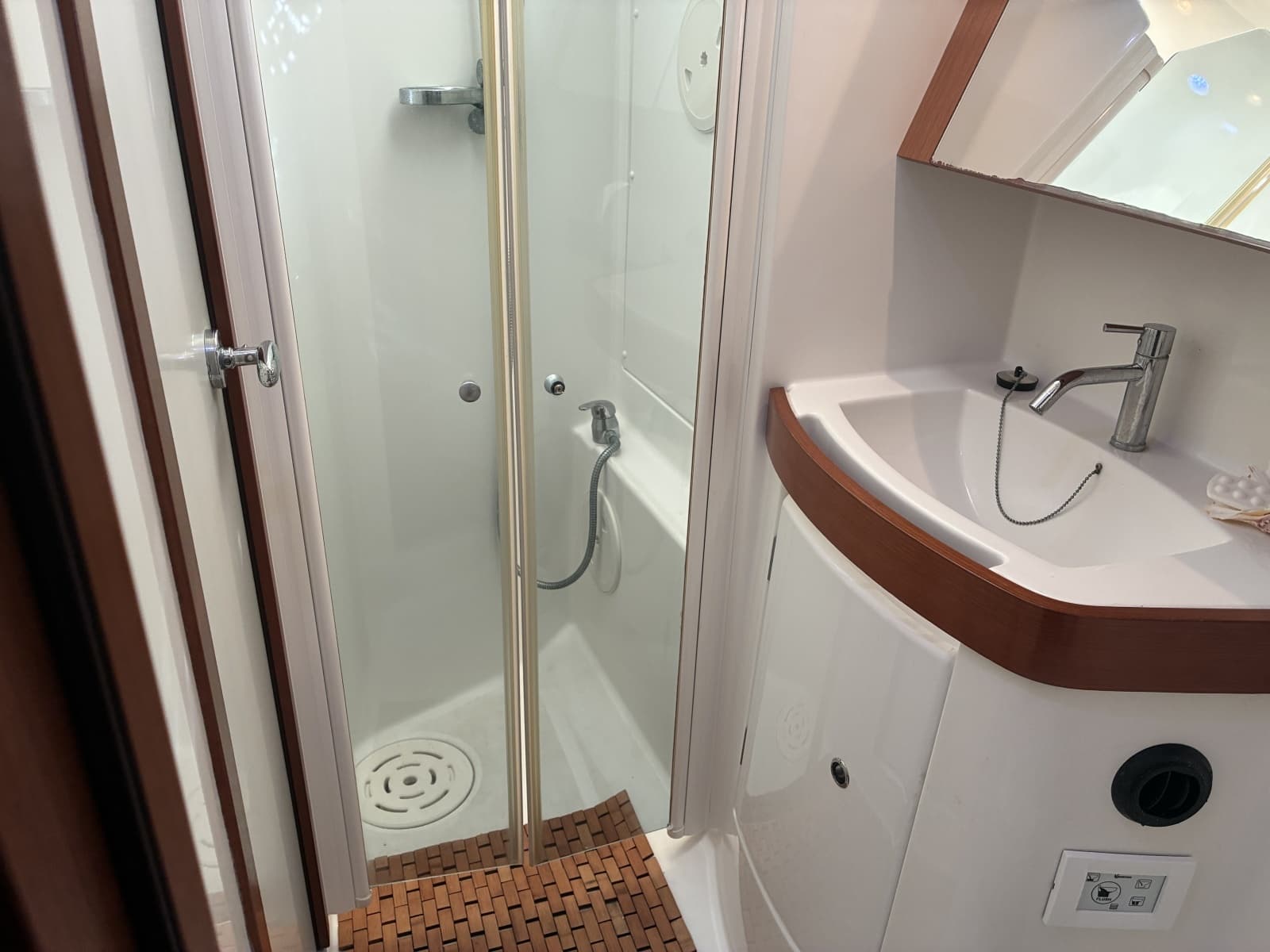 2008 Beneteau Oceanis 43 - 