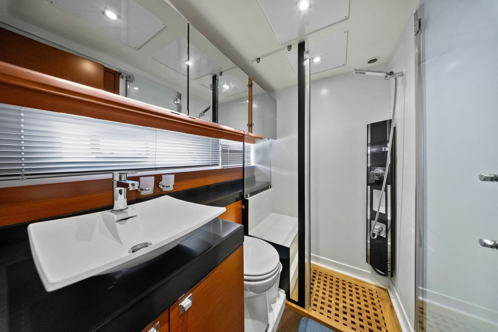 2015 Prestige 550 'Legacy'