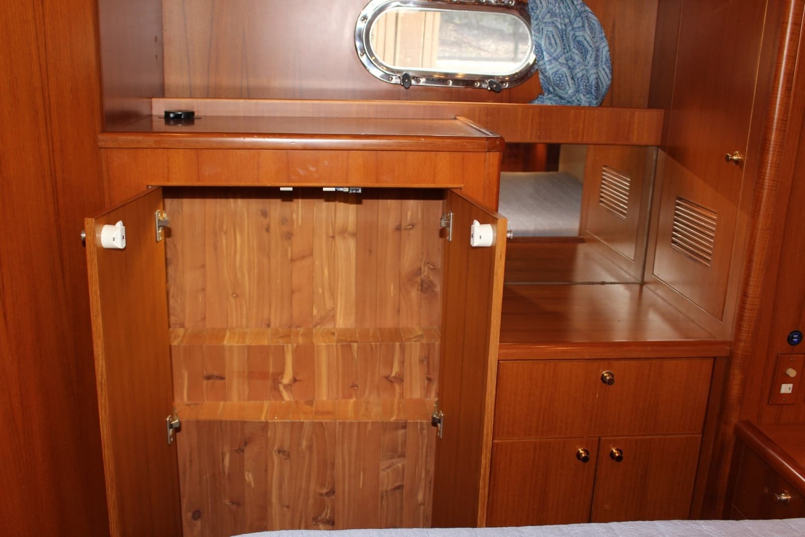 2007 Jefferson Motor Yacht