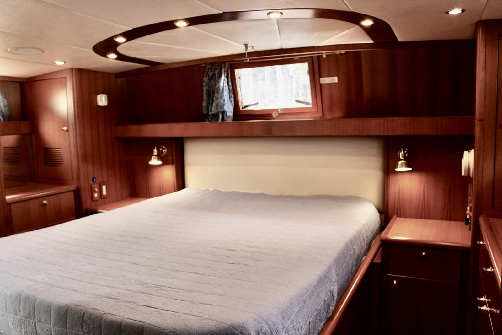 2007 Jefferson Motor Yacht