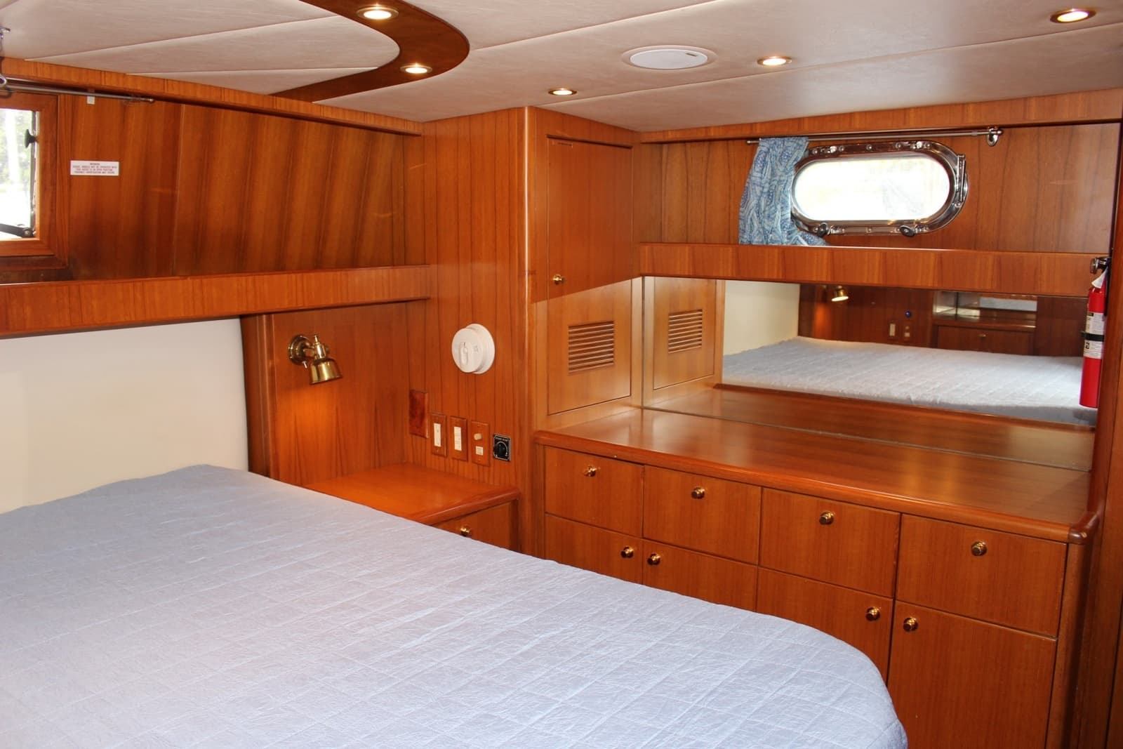 2007 Jefferson Motor Yacht