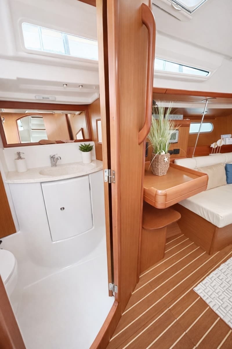 2007 Jeanneau Sun Odyssey 42i