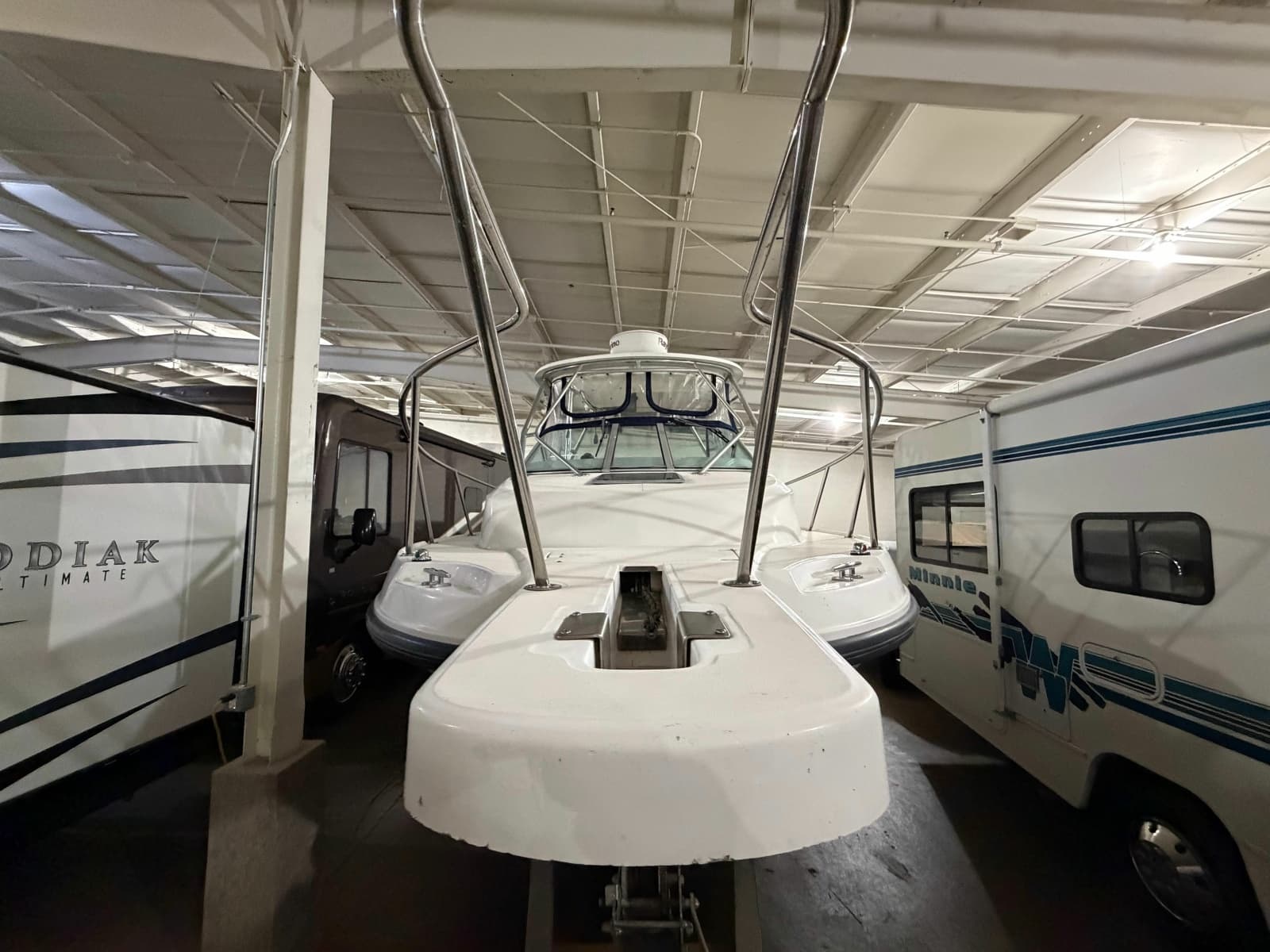 2001 Boston Whaler 26 Conquest