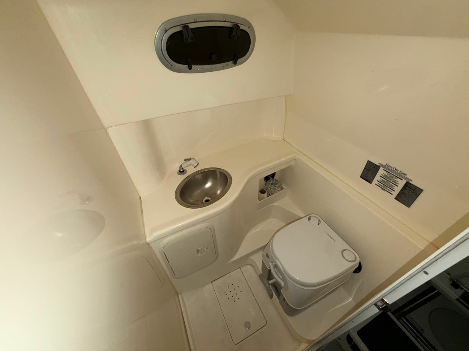 2001 Boston Whaler 26 Conquest