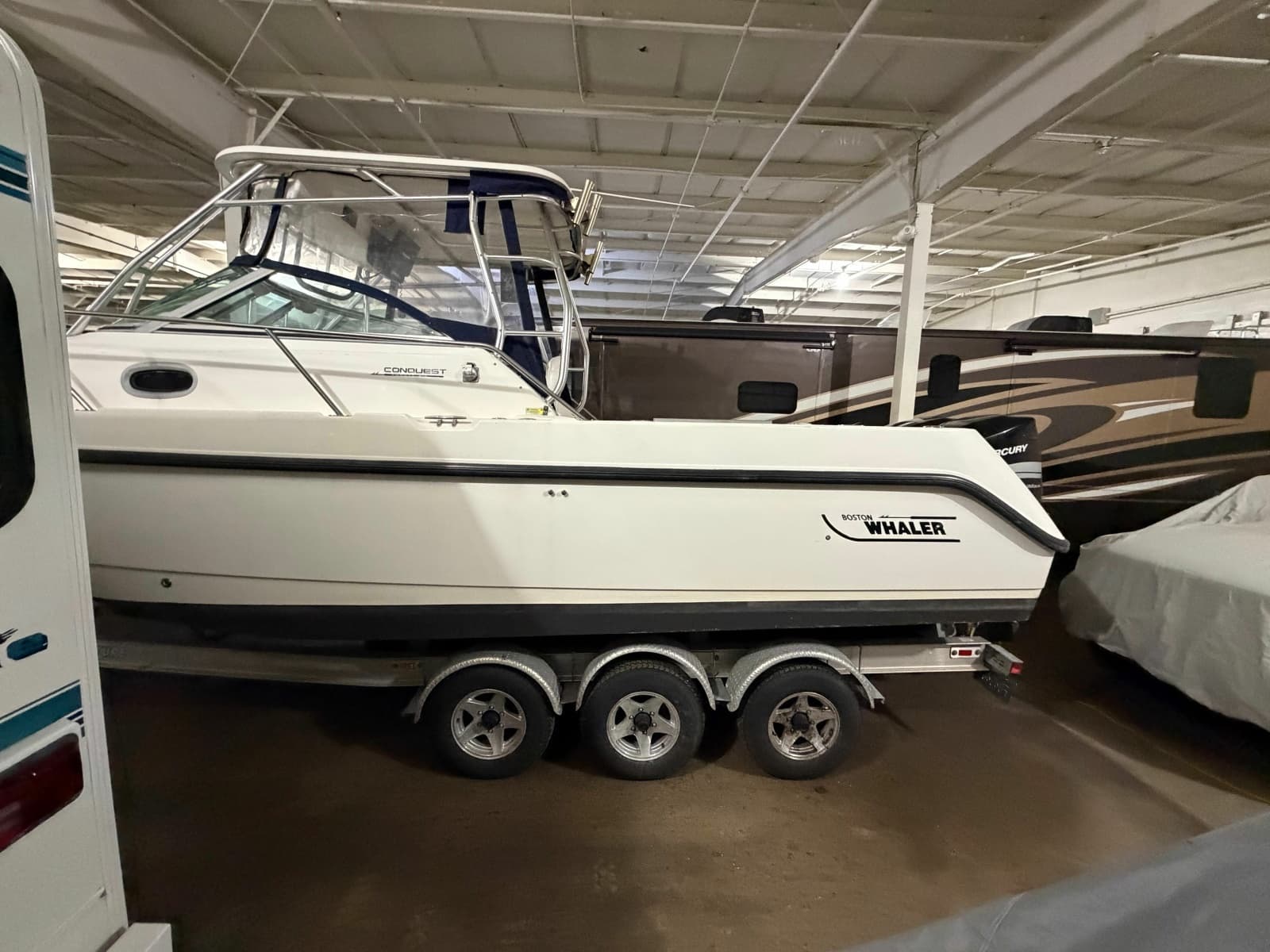 2001 Boston Whaler 26 Conquest