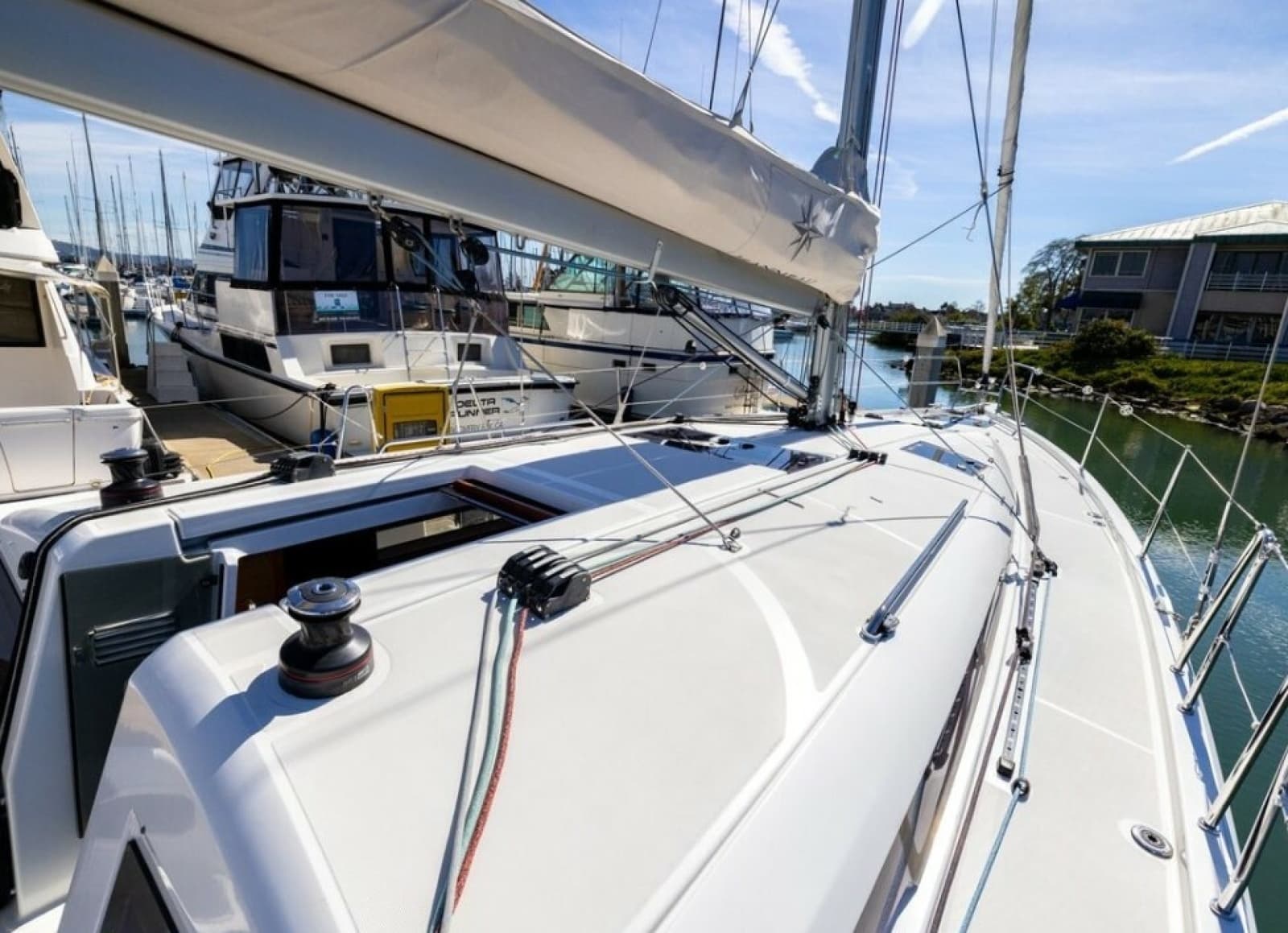 2018 Jeanneau Sun Odyssey 440