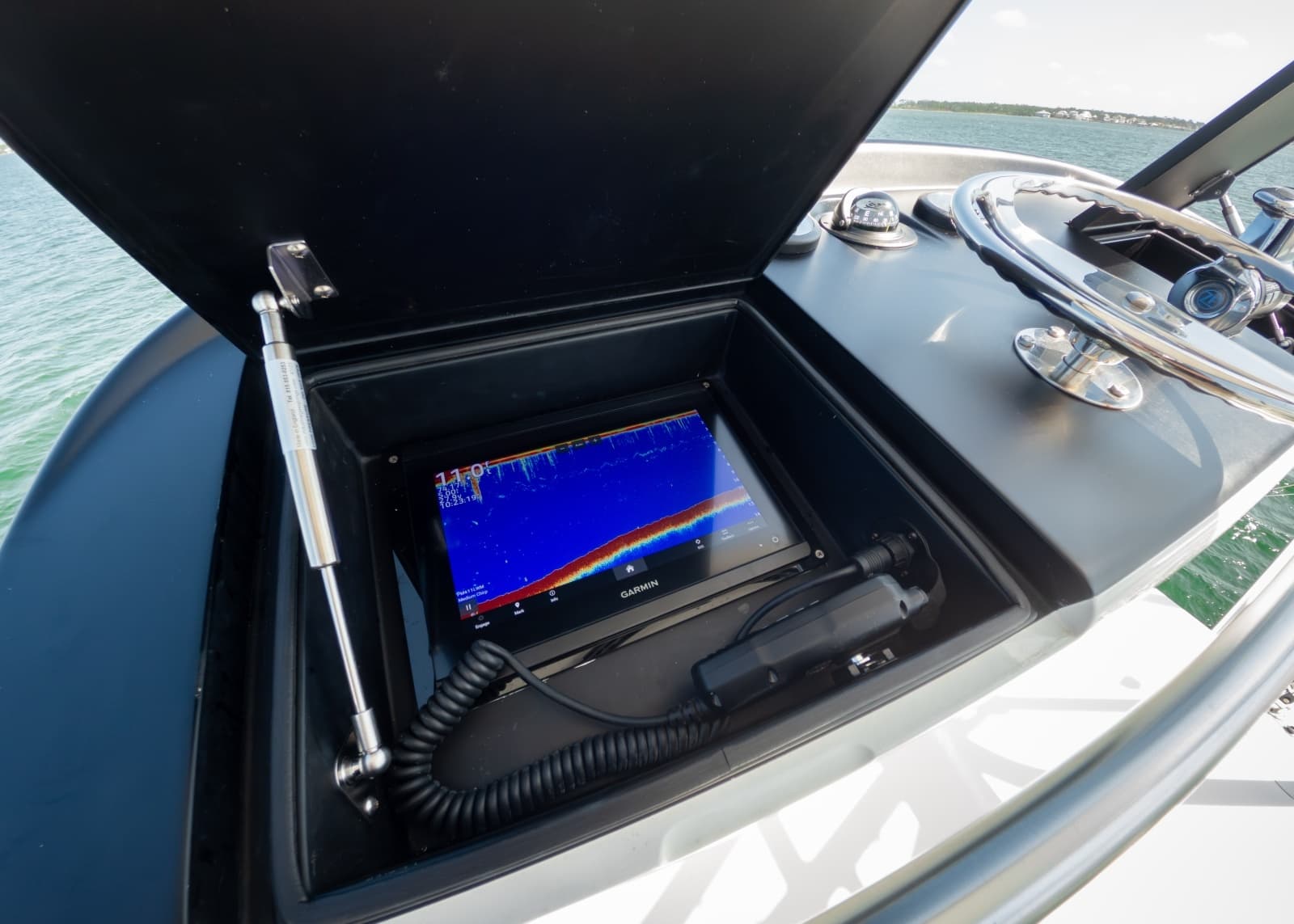 2018 52 Viking Sport Tower Wild Eagle Tower (1)