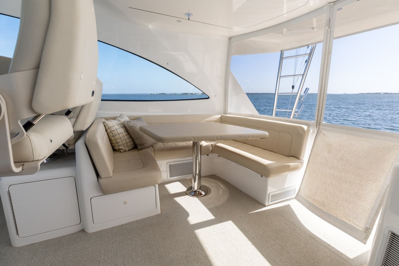 2018 52 Viking Sport Tower Wild Eagle Helm Deck Lounge