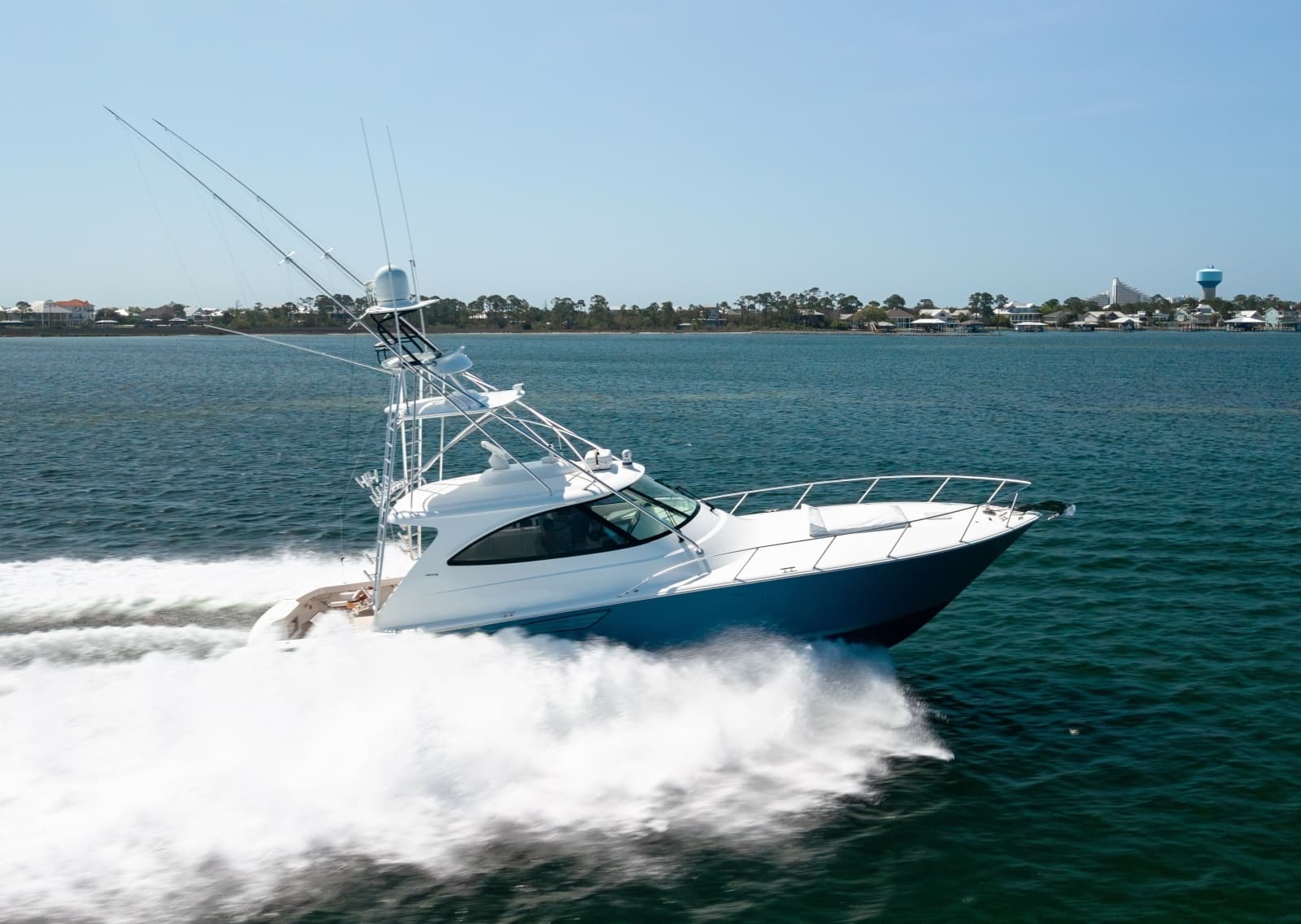 2018 52 Viking Sport Tower Wild Eagle Running Profile Main