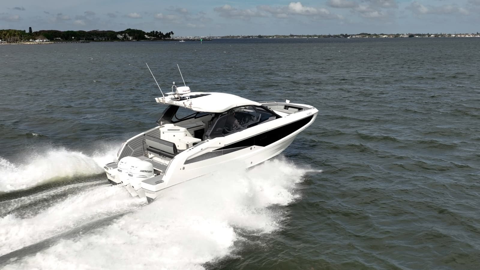 2023 Galeon 