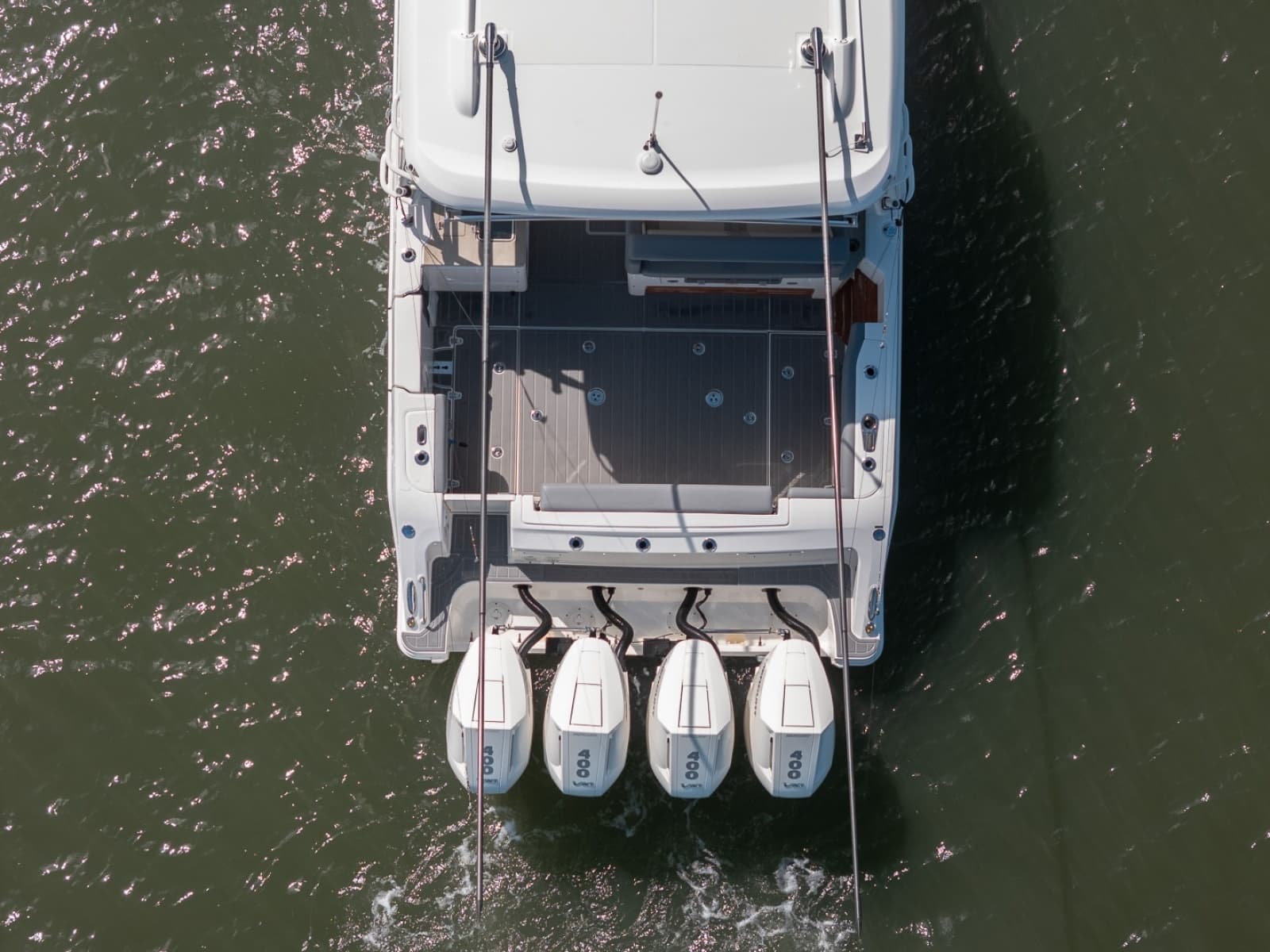 Boston Whaler 380 Realm -