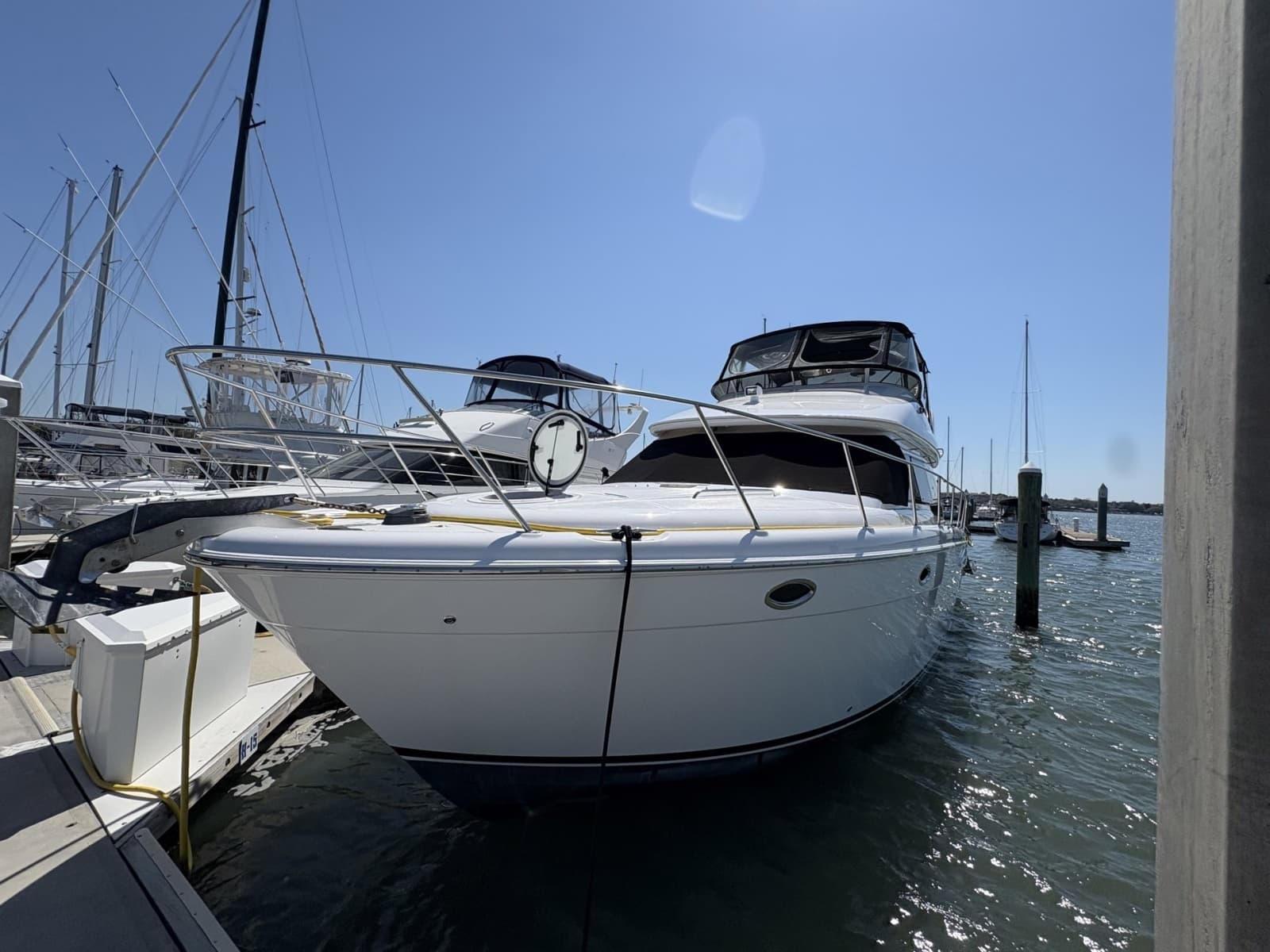 2005 Meridian 411 Sedan