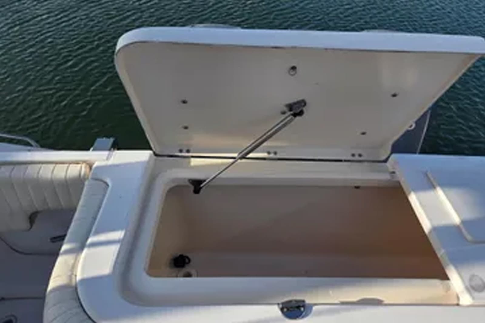 2004 Grady-White Express 330