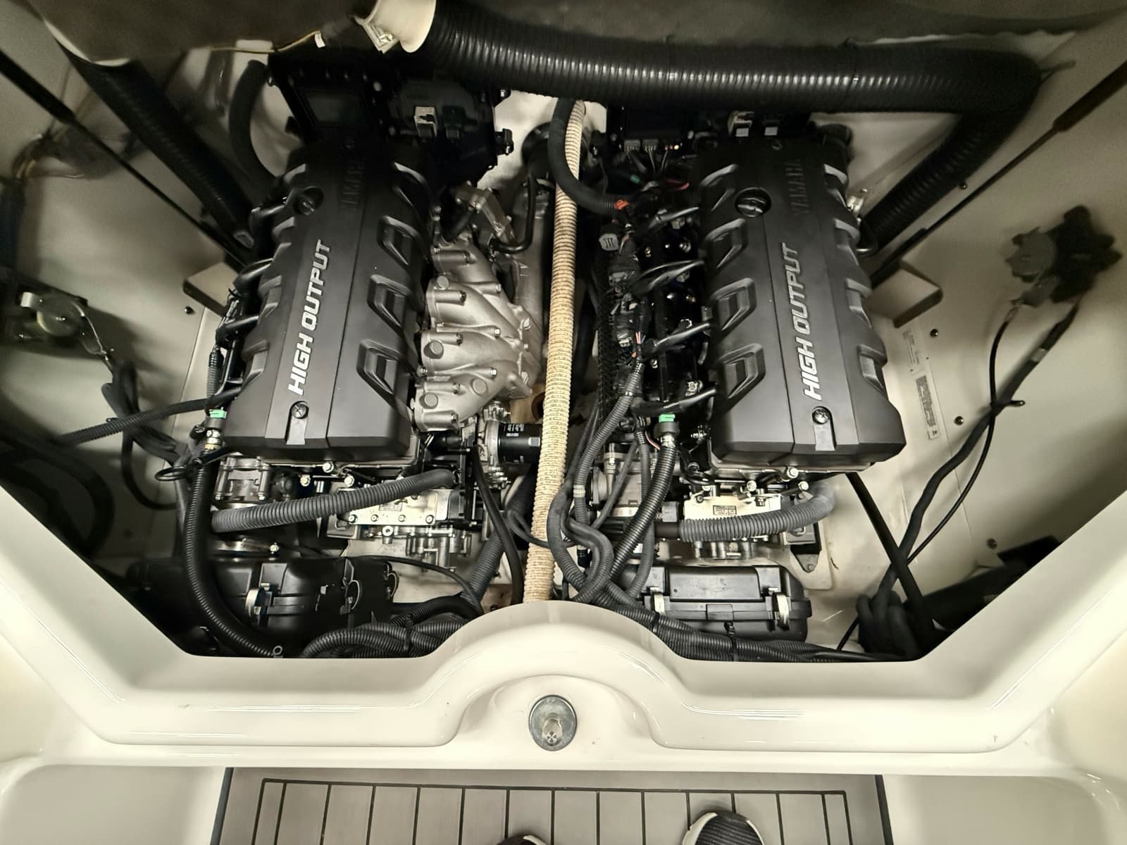 2018 Yamaha Boats 212 Limited S