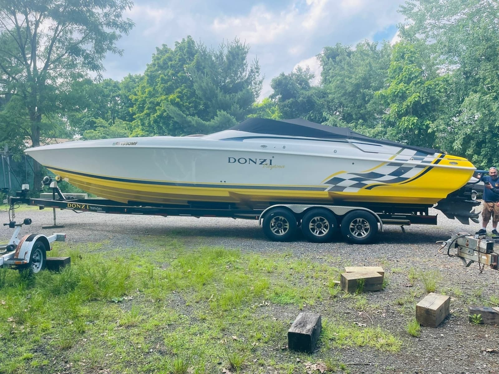 2001 Donzi Daytona 38 ZF