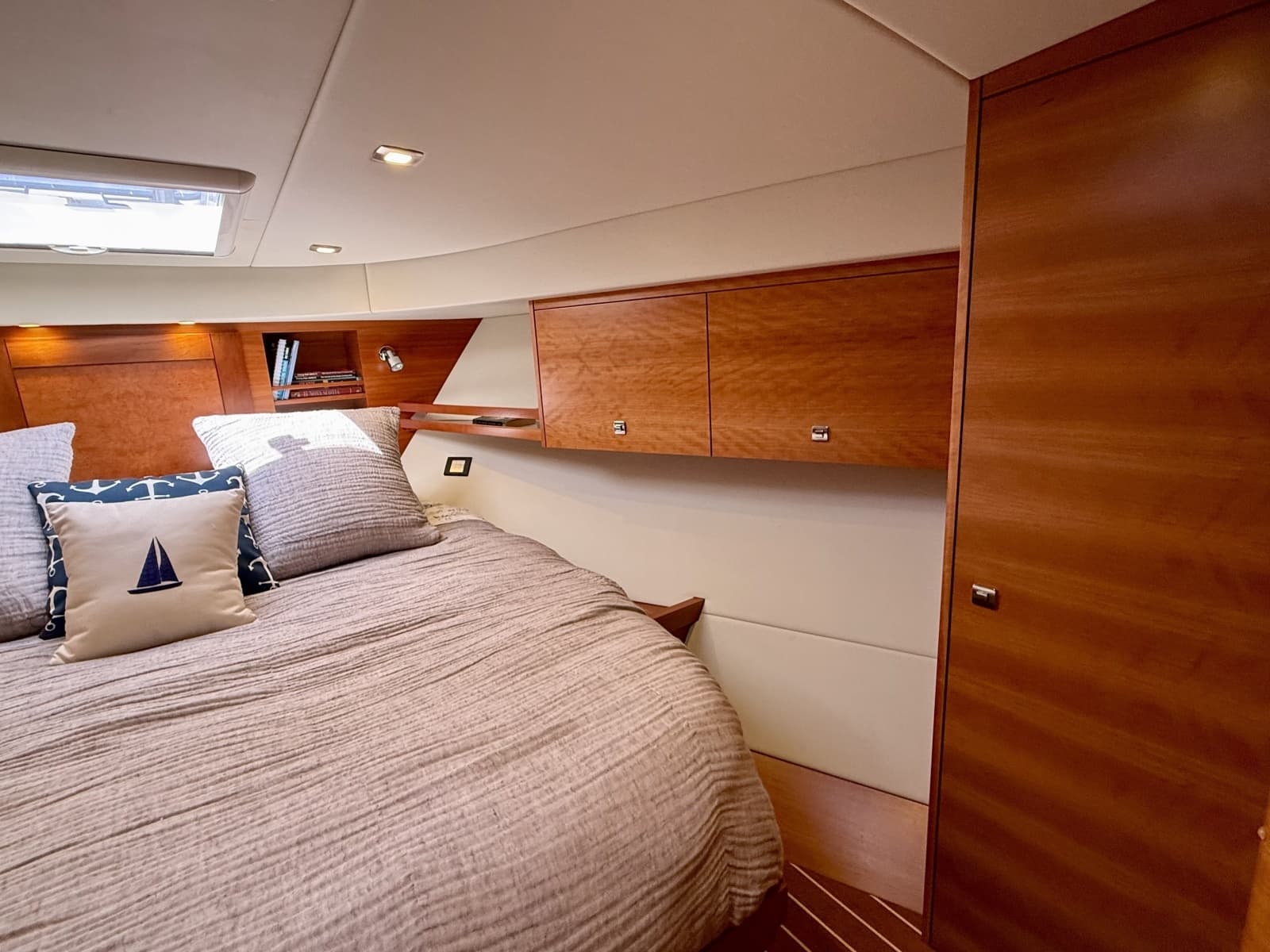 2015 Coastal Craft 45-IPS