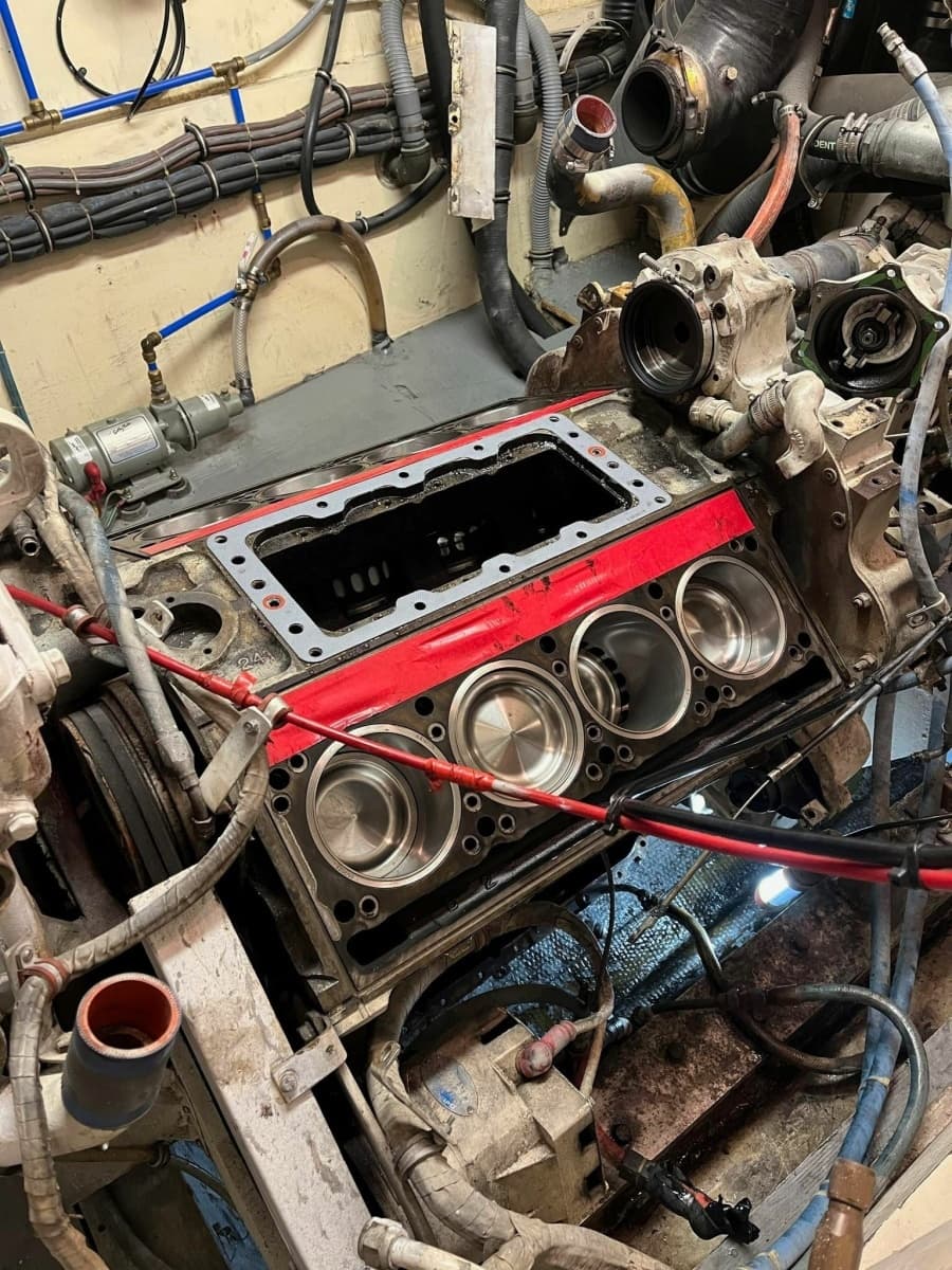 1987 Hatteras Motor Yacht