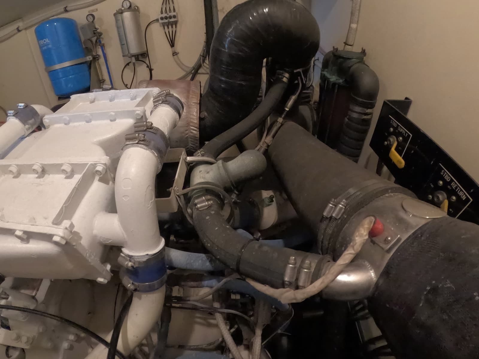 1987 Hatteras Motor Yacht