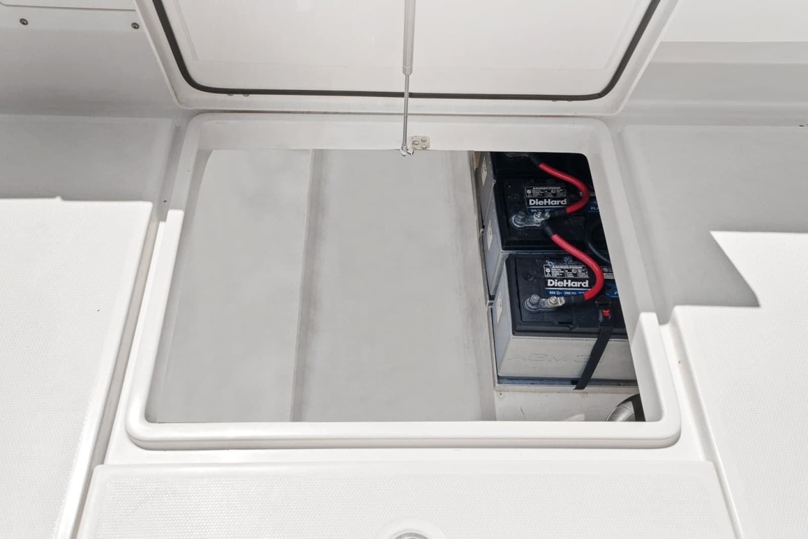 2018 Edgewater 280CX