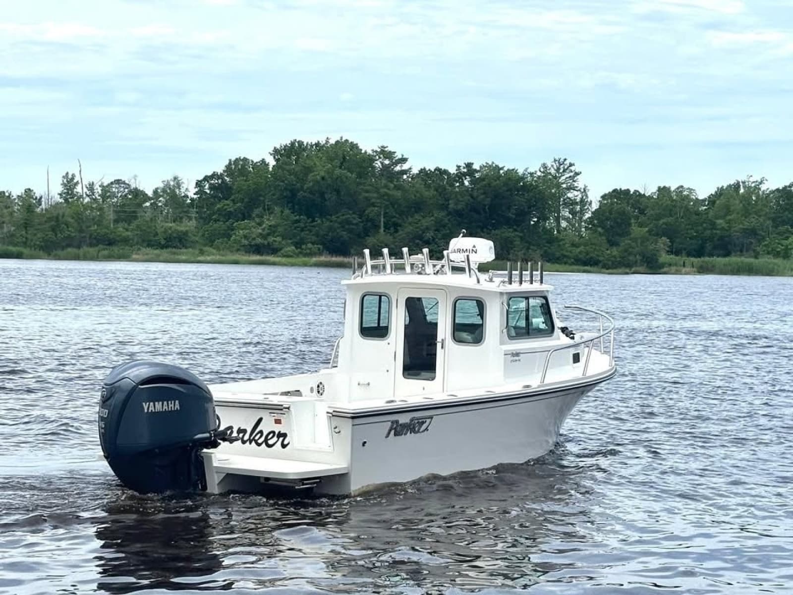 2022 Parker 2320 Sport Cabin