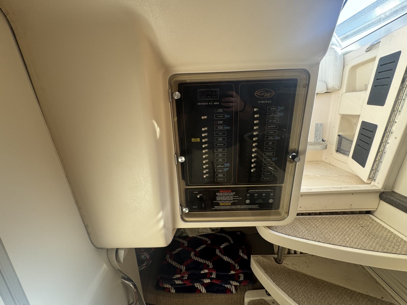 2007 Grady-White 305 Express