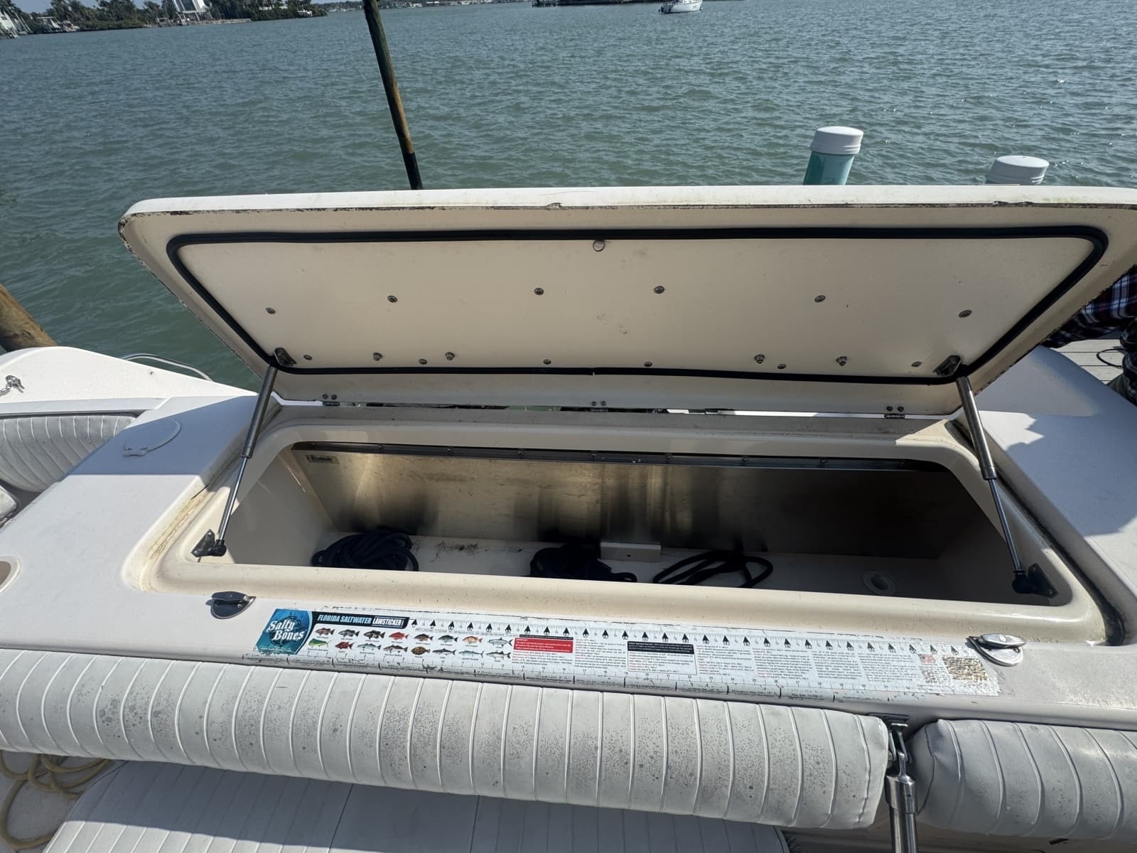 2007 Grady-White 305 Express