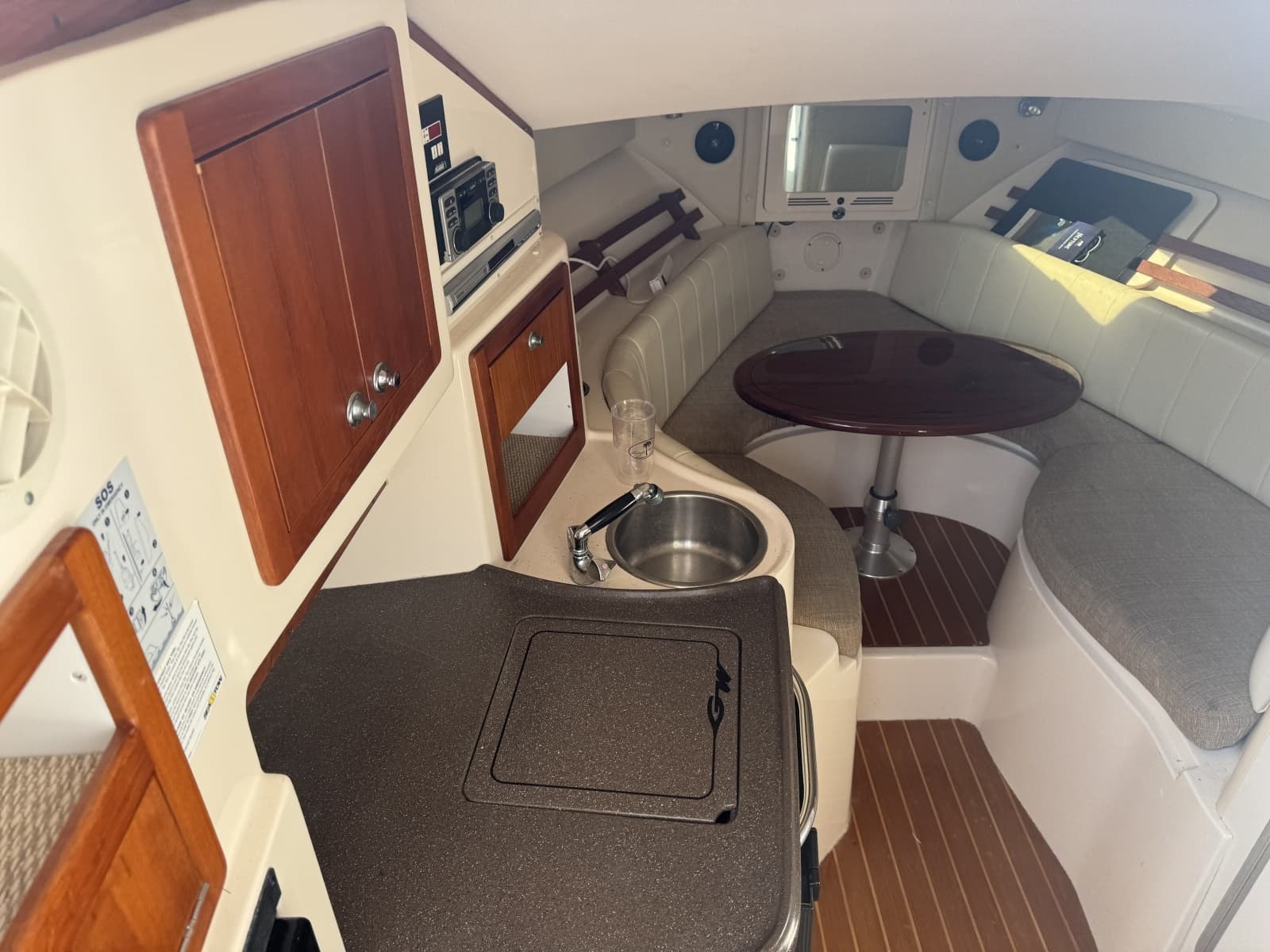 2007 Grady-White 305 Express