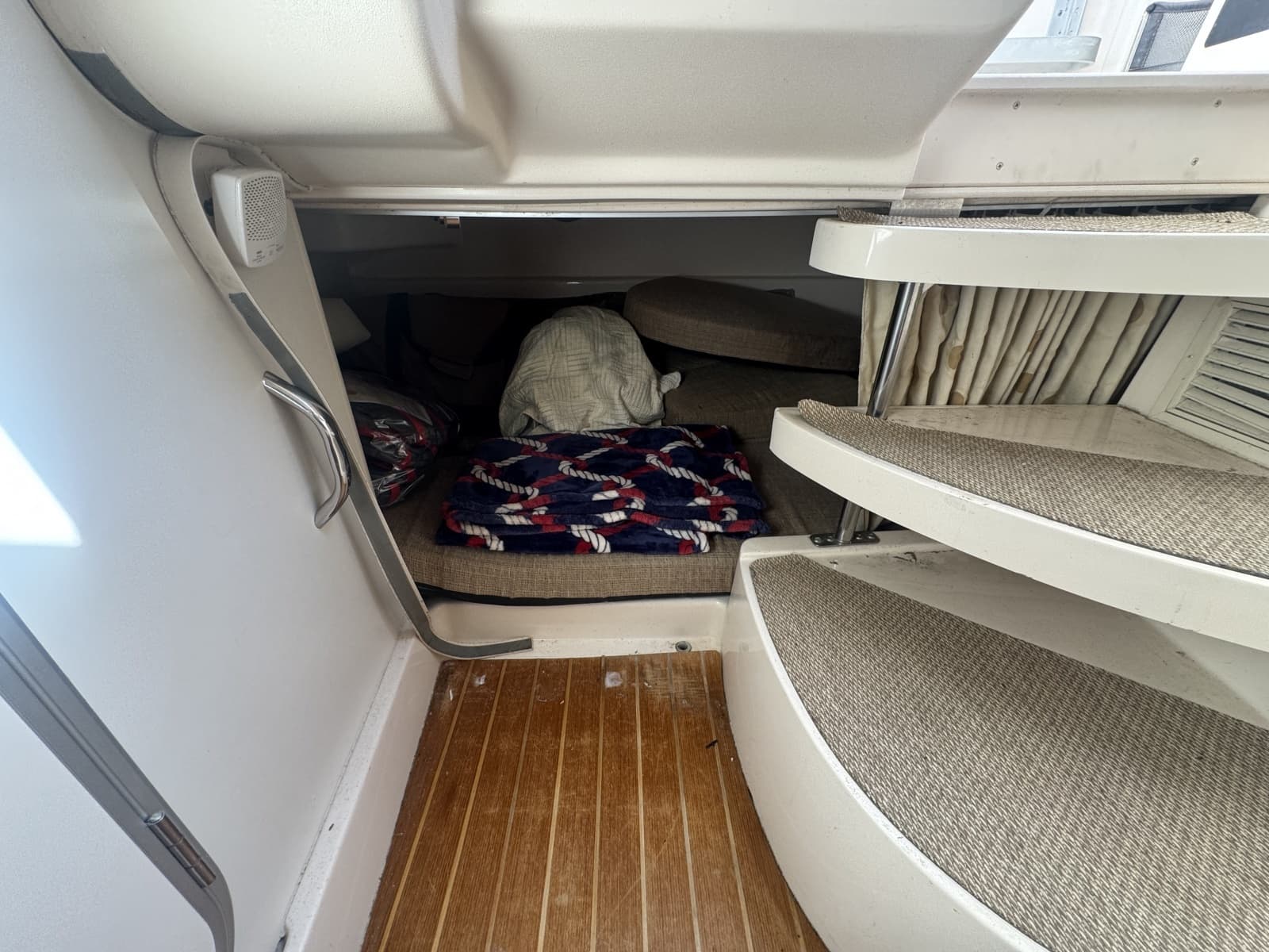 2007 Grady-White 305 Express