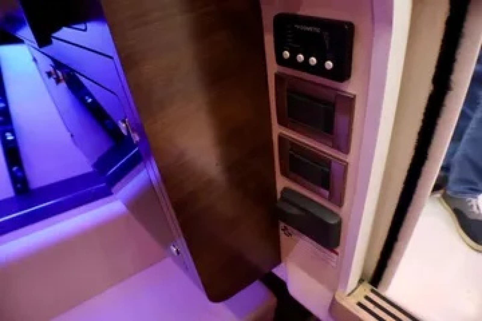 2020 Boston Whaler Conquest