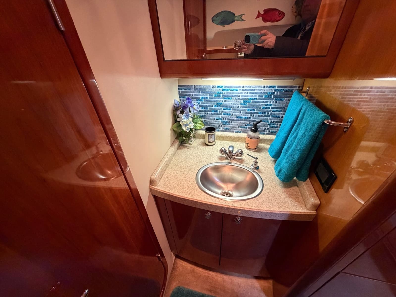 2005 Regal Commodore 4260