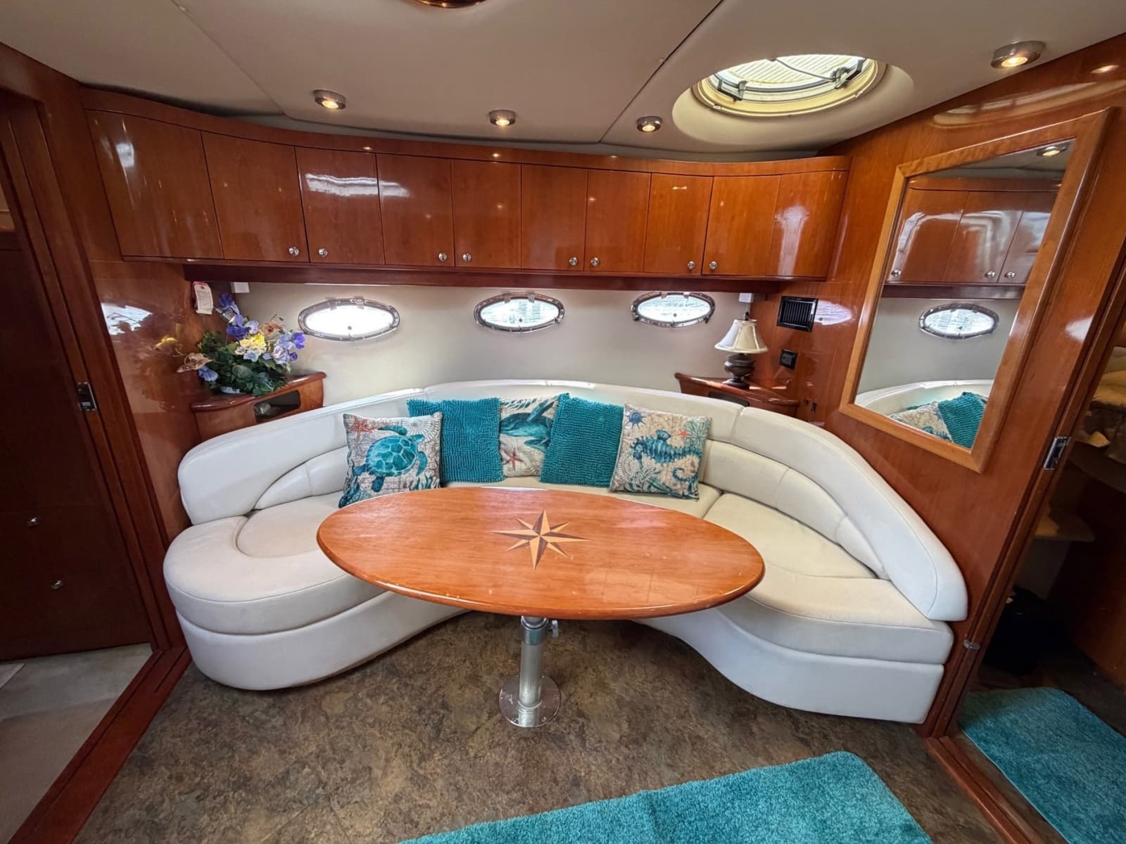 2005 Regal Commodore 4260