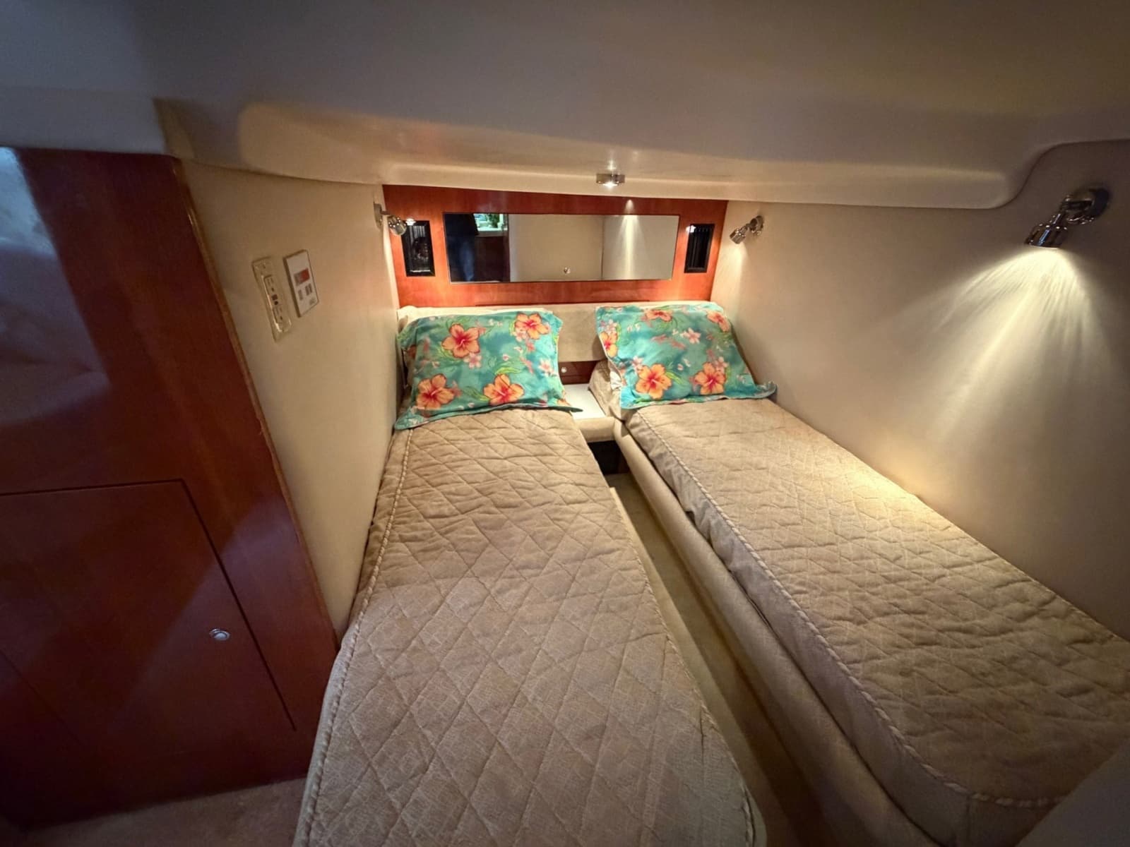 2005 Regal Commodore 4260