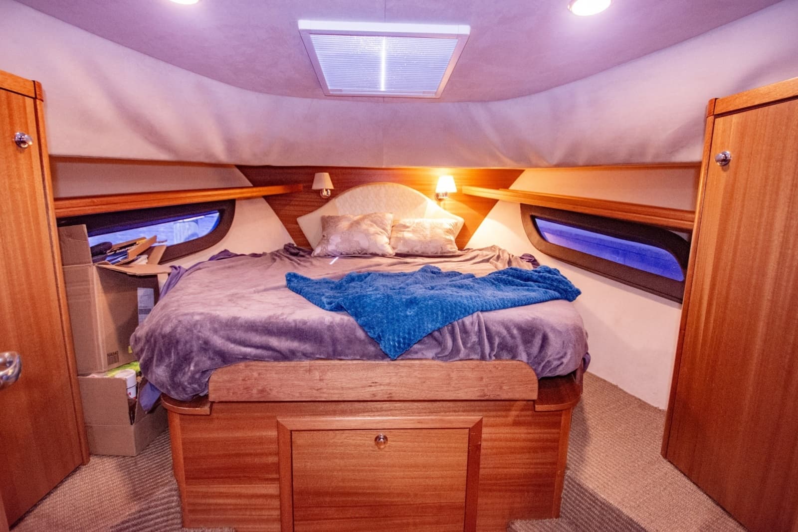 2019 Monachus Issa 45 Issa