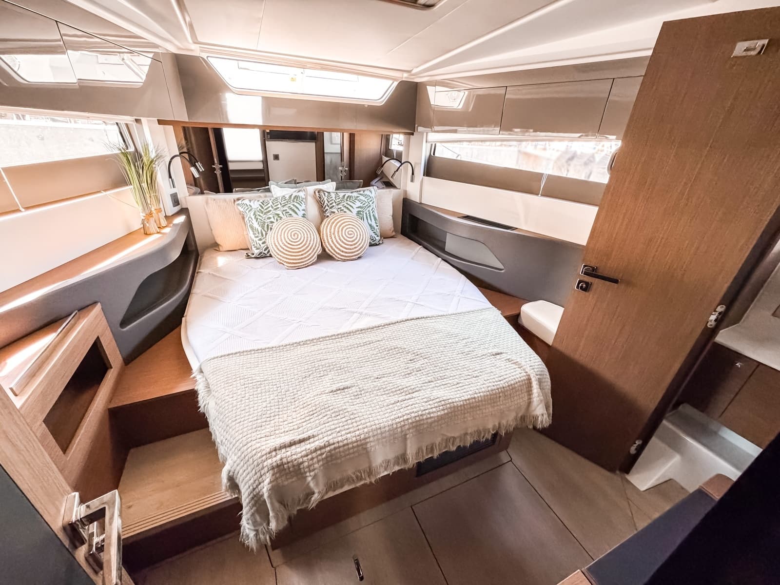 2026 Wellcraft 44 Explorer