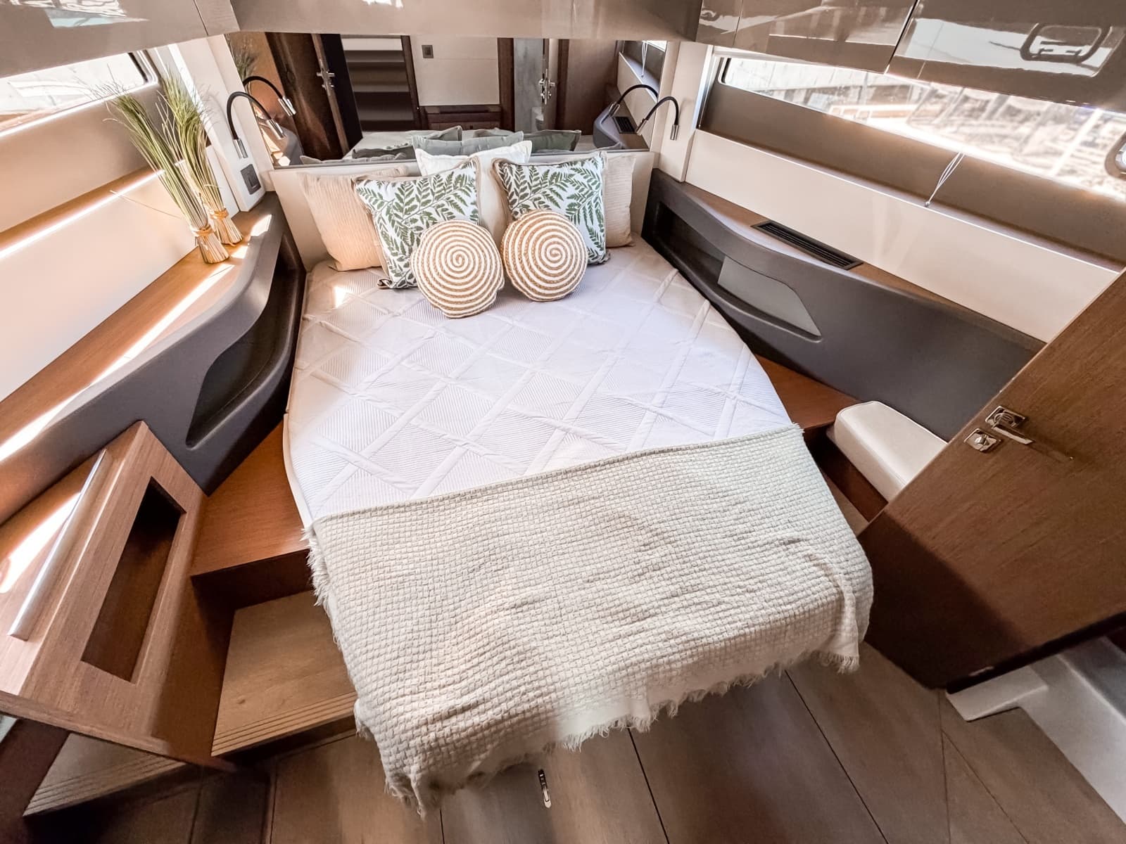 2026 Wellcraft 44 Explorer