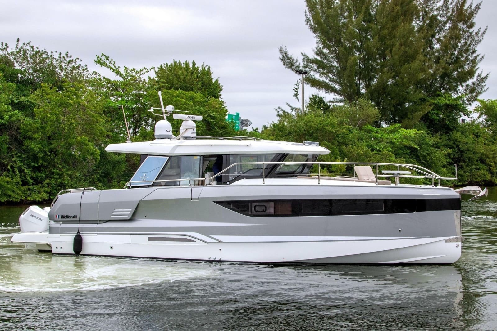 2026 Wellcraft 44 Explorer