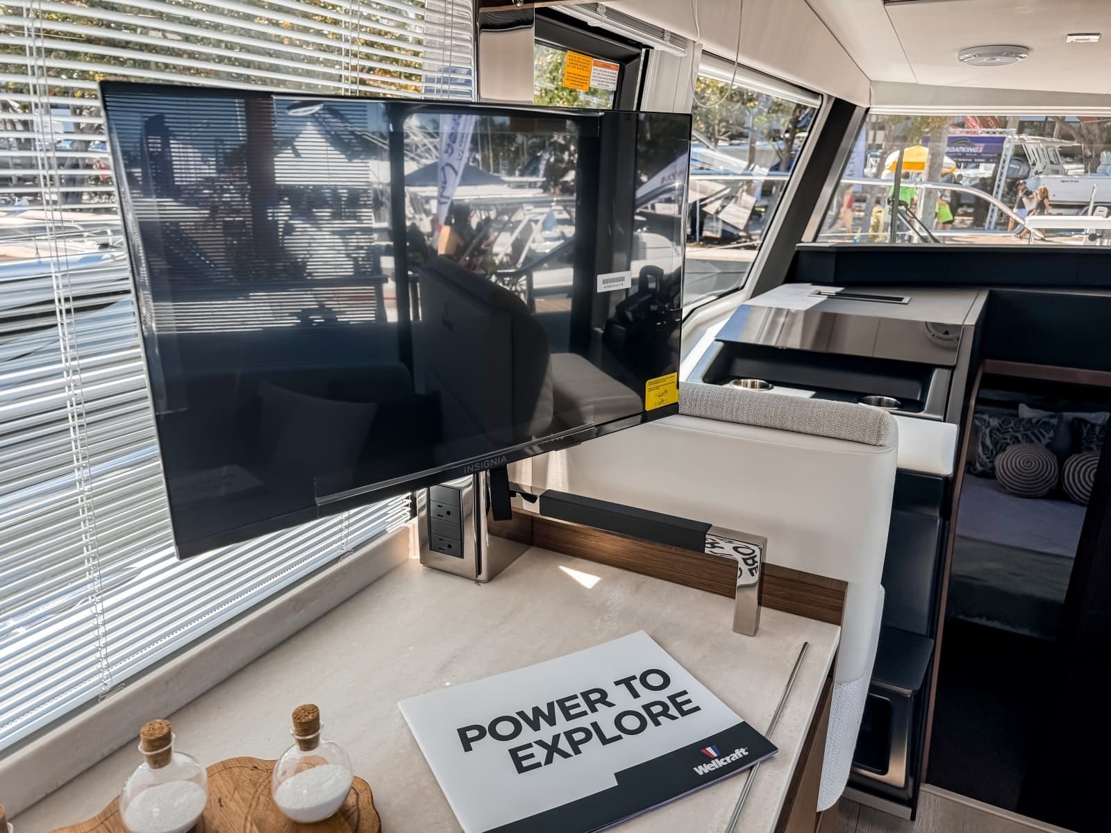 2026 Wellcraft 44 Explorer