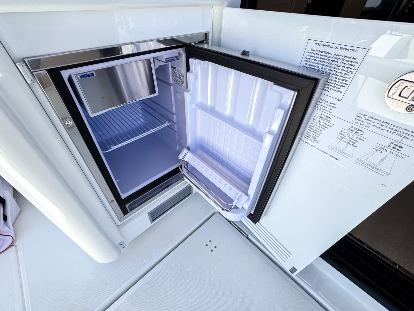 2026 Wellcraft 44 Explorer