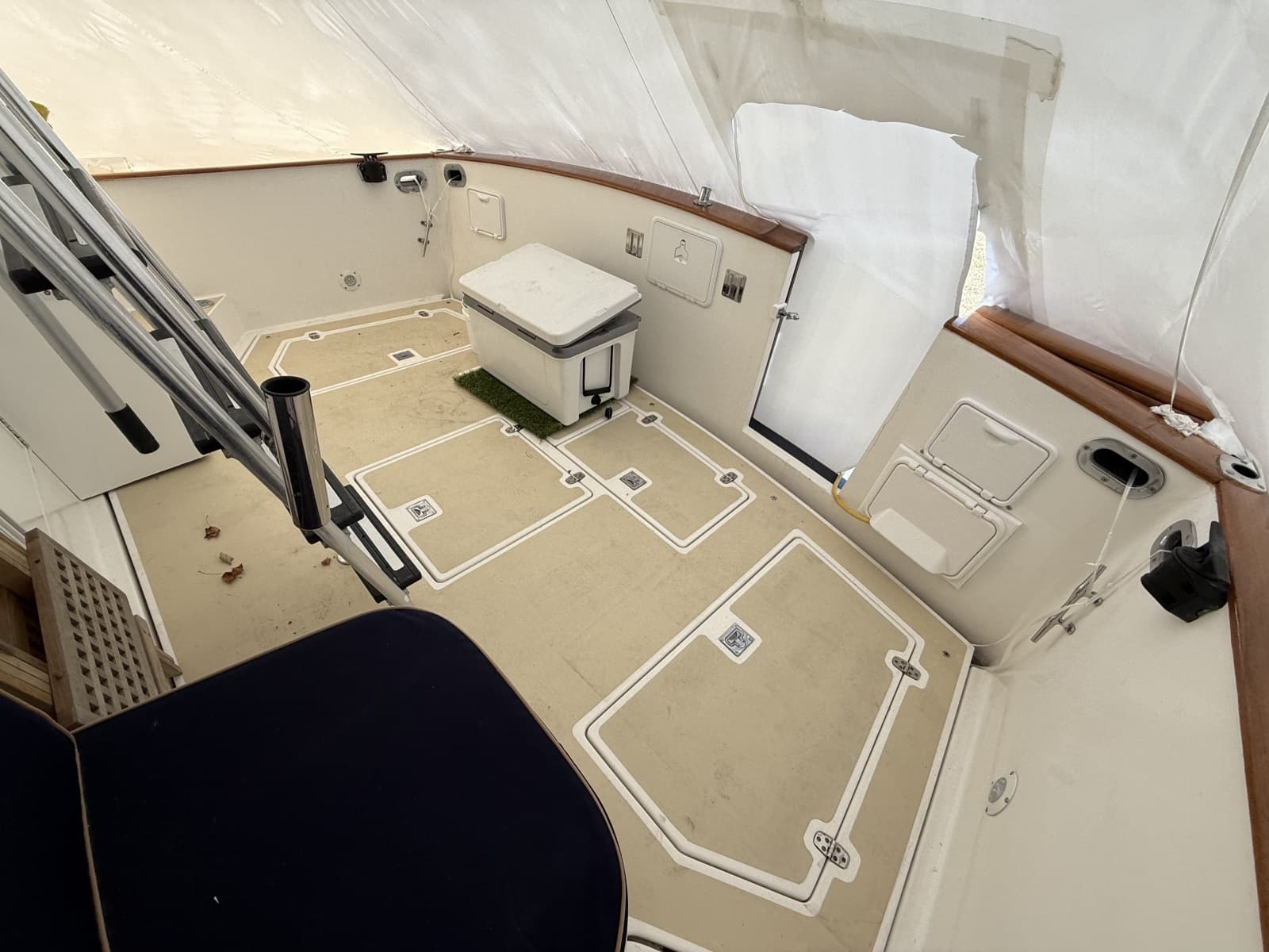 1996 Legacy Yachts 