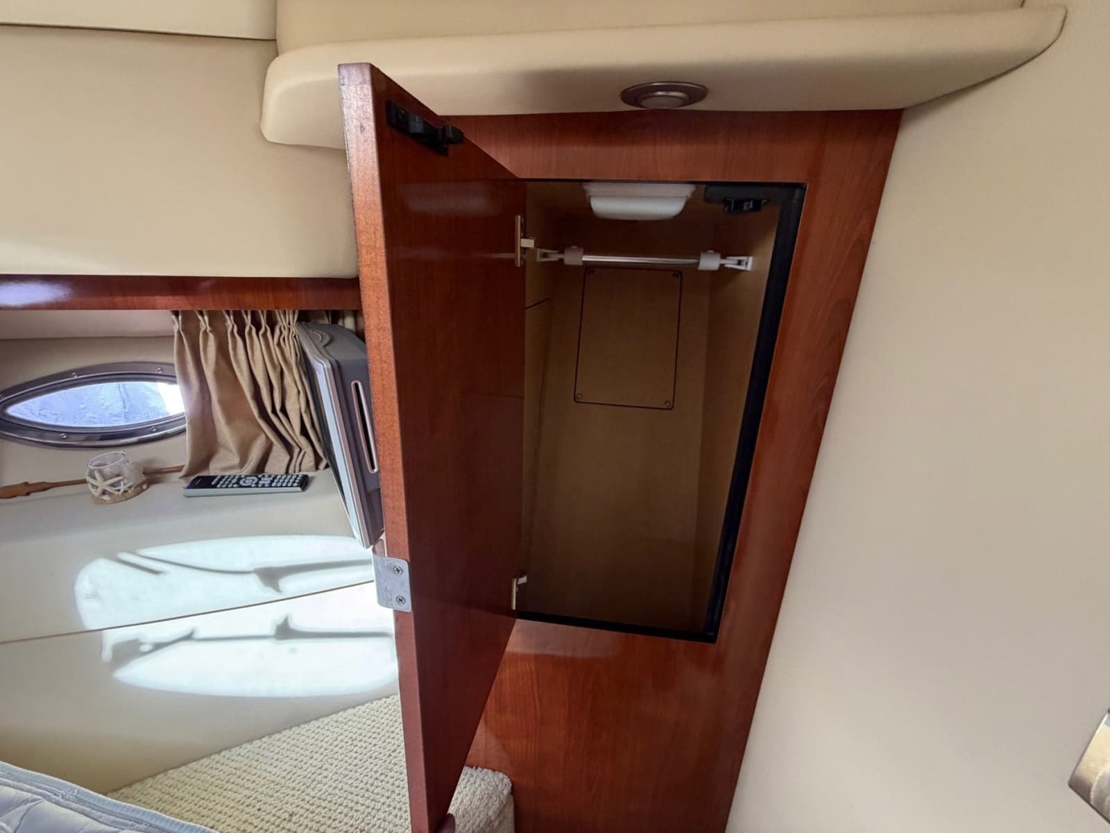 2007 Sea Ray Sedan Bridge