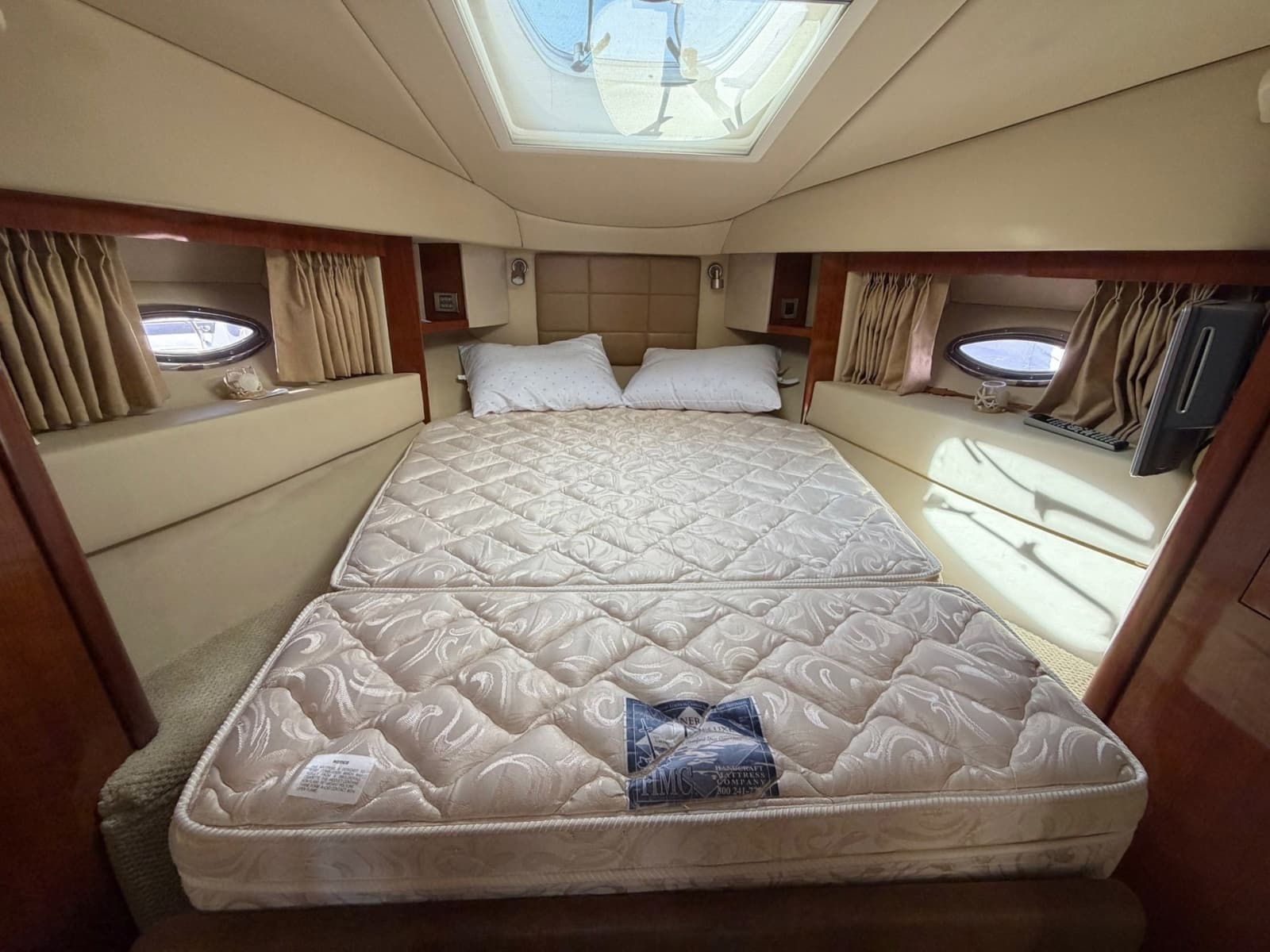 2007 Sea Ray Sedan Bridge