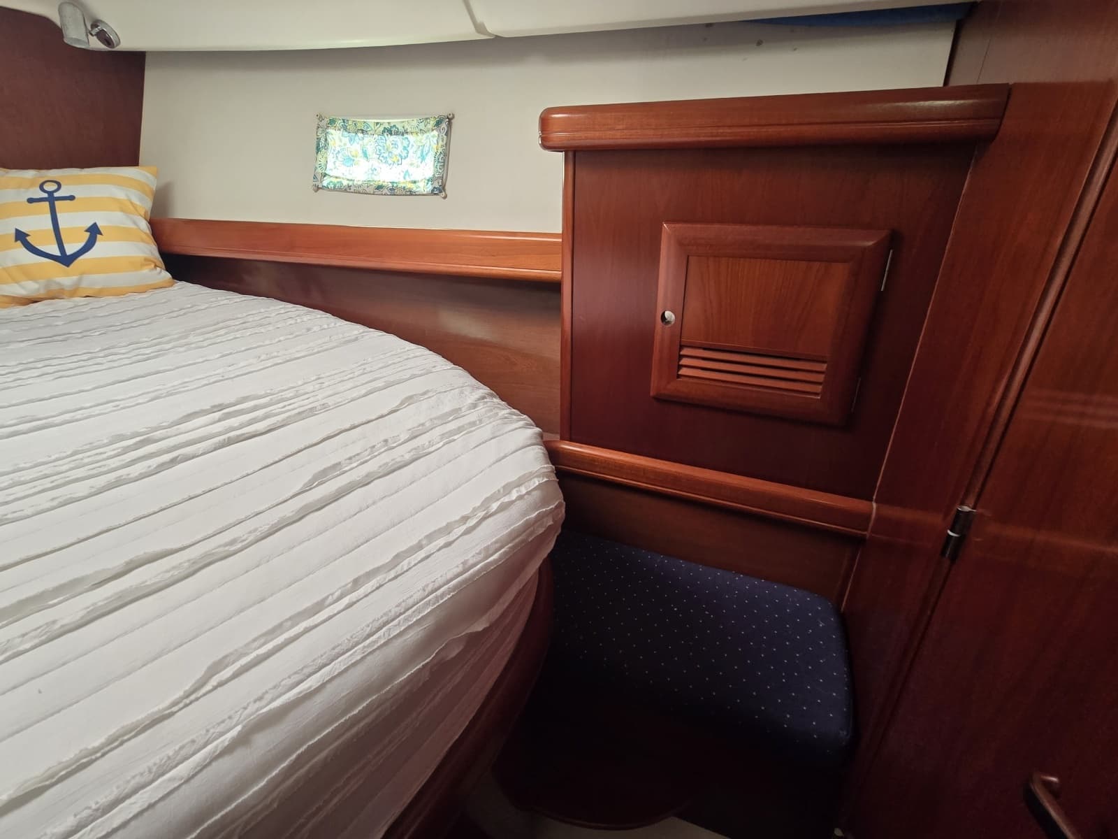 2004 Beneteau 423