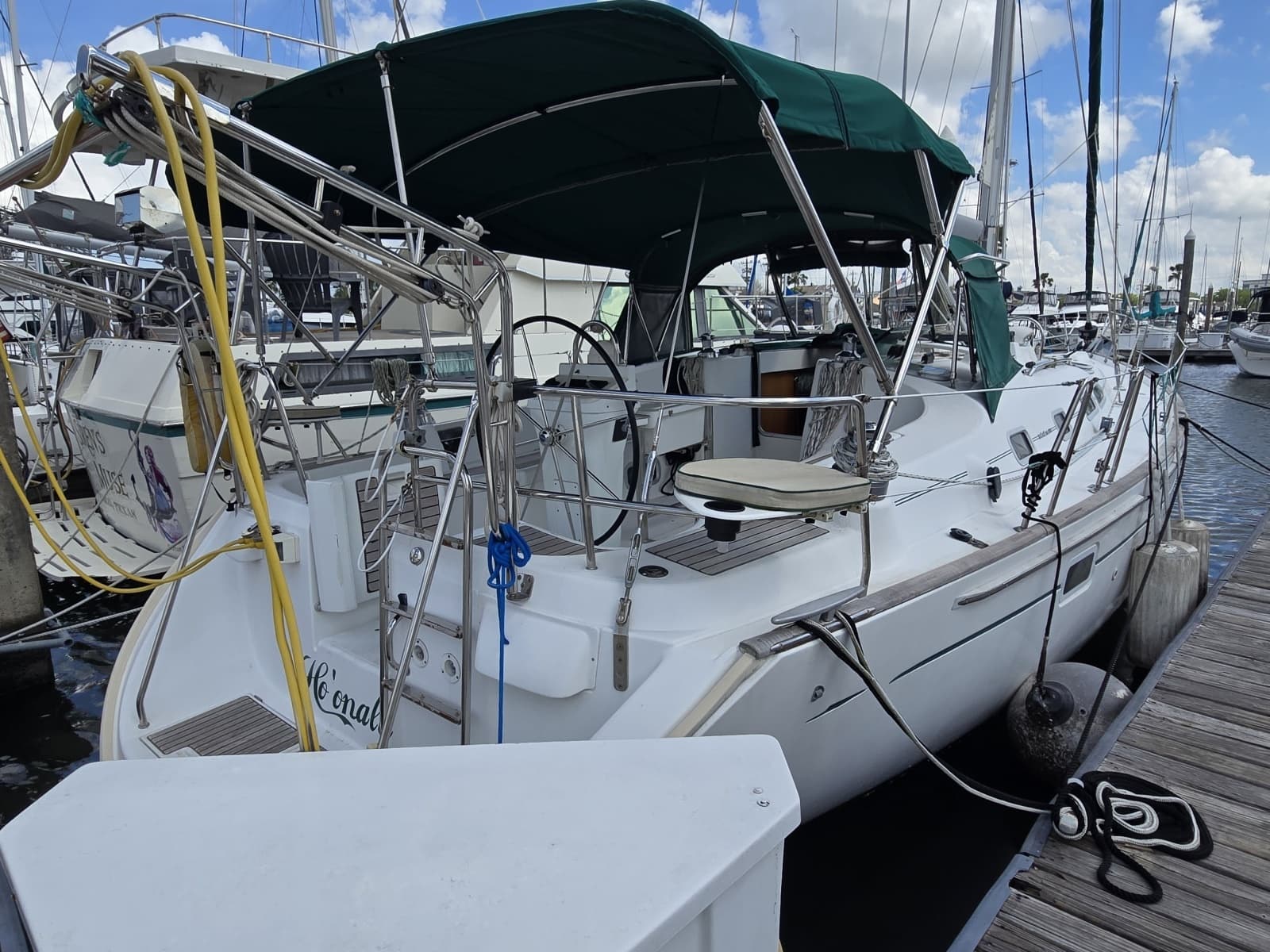 2004 Beneteau 423