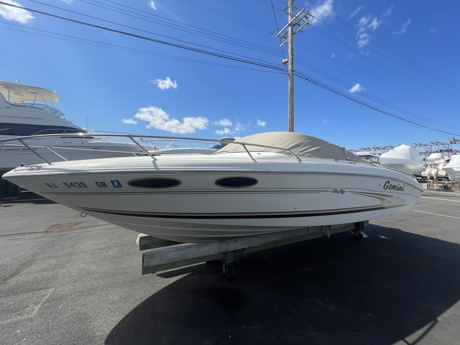 2000 Sea Ray 230 Signature