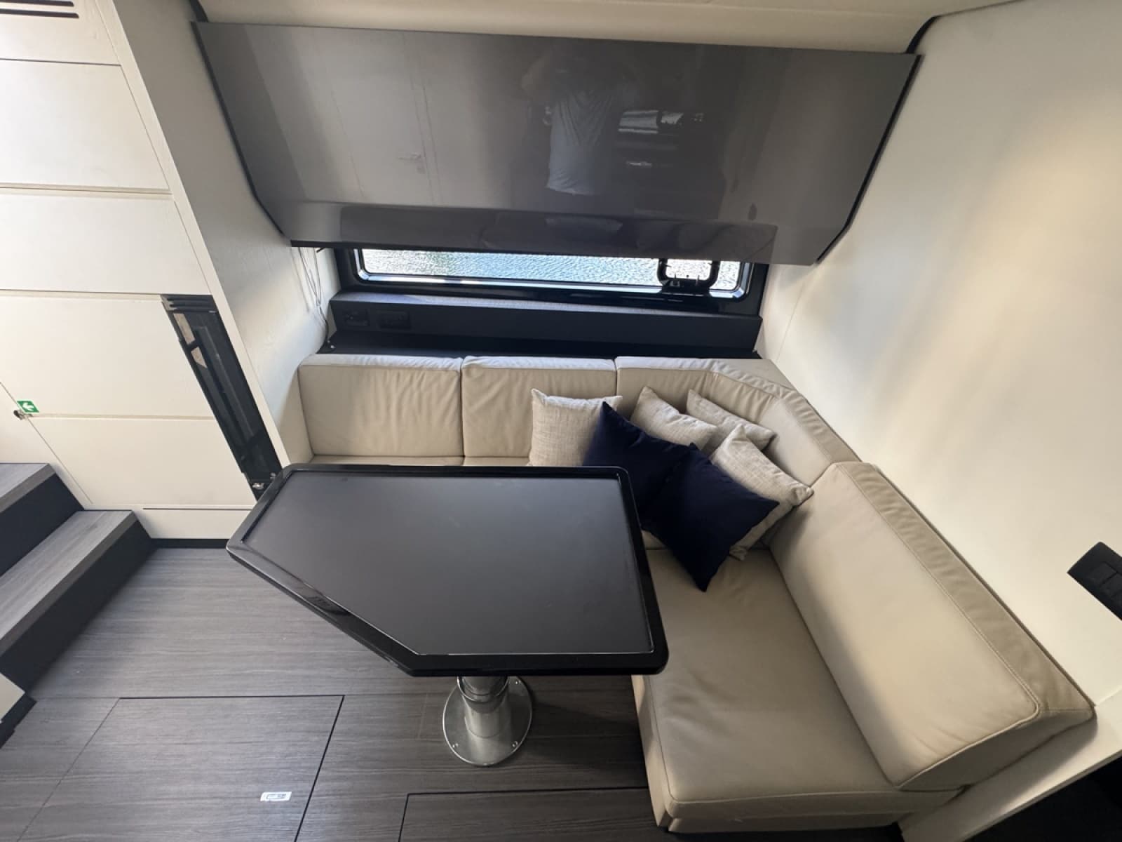 2023 Azimut Verve 47