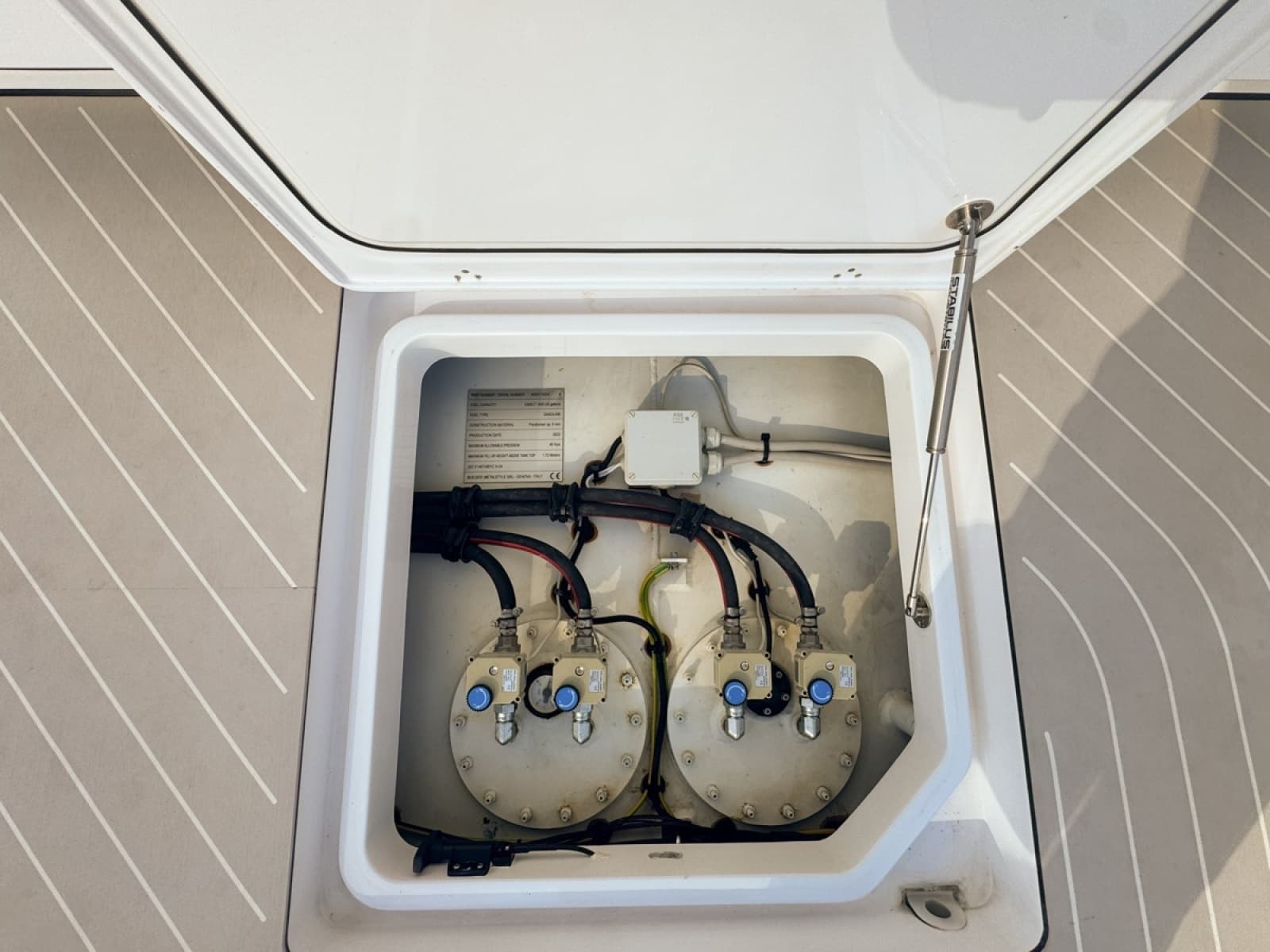 2023 Azimut Verve 47