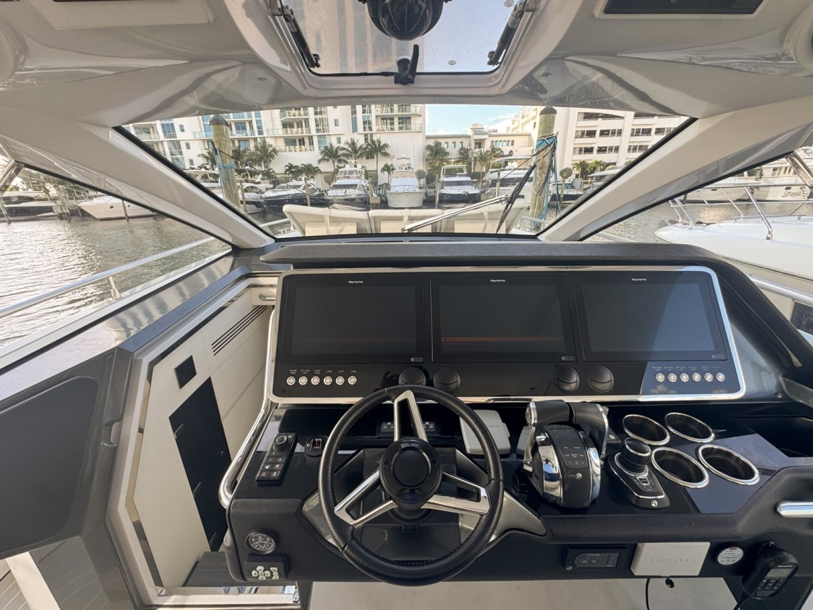 2023 Azimut Verve 47